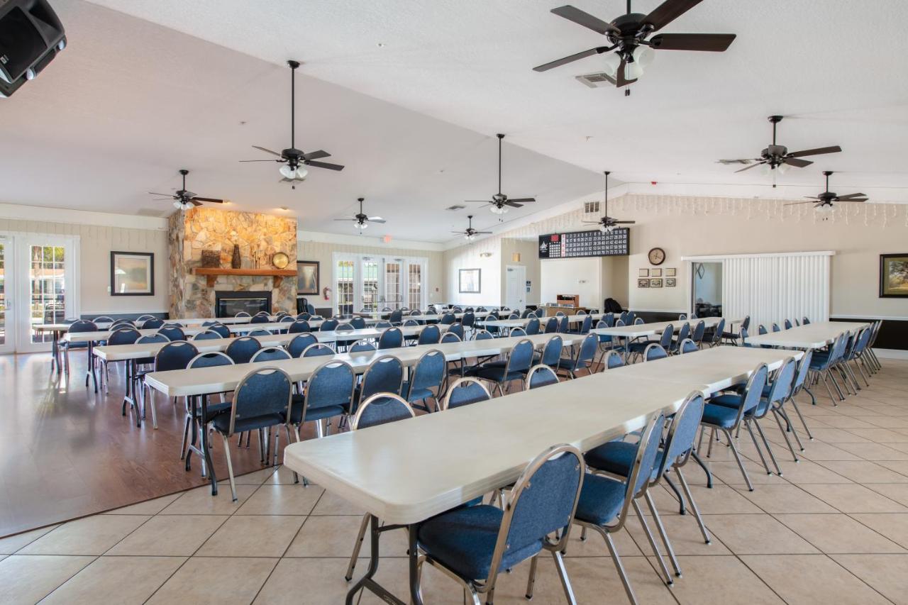 זפירהילס Majestic Oaks Rv Resort מראה חיצוני תמונה