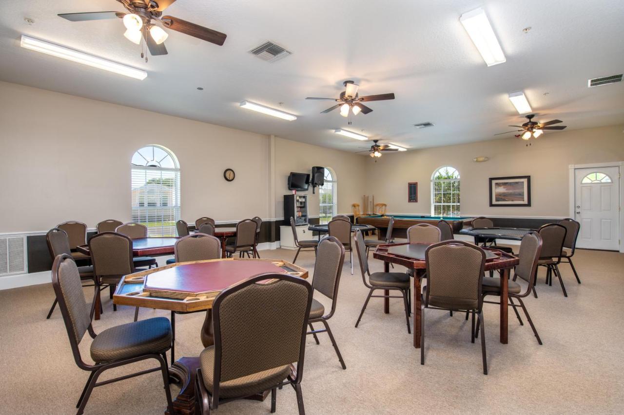 זפירהילס Majestic Oaks Rv Resort מראה חיצוני תמונה